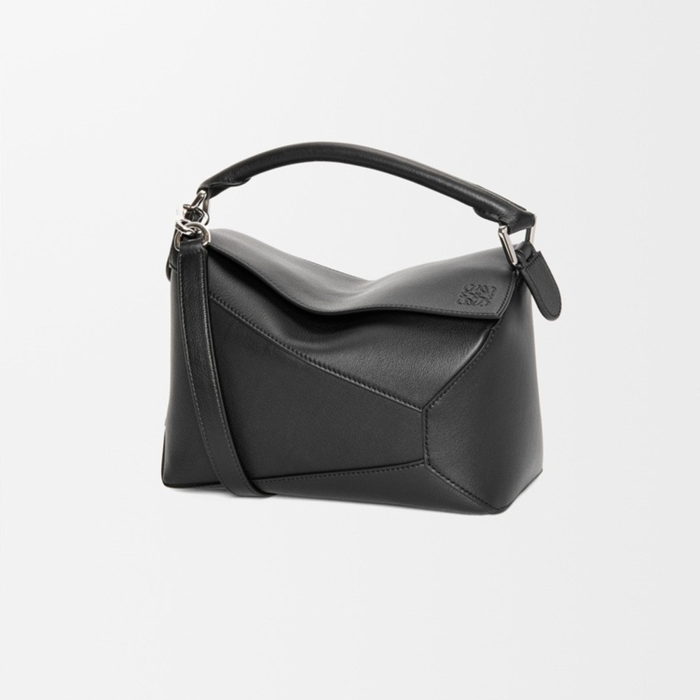 Loewe Puzzle Bag in Black Leather - Picture 1 of 11